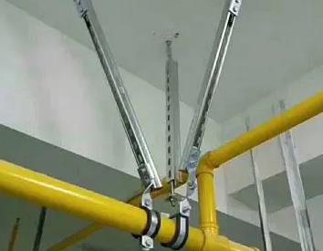 闸阀支撑架的质量要求。价格决定了港南抗震支撑框架的质量。